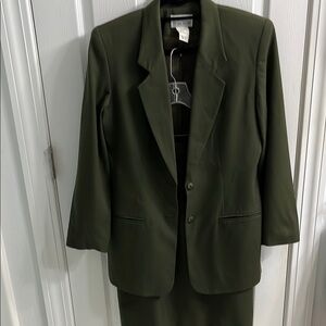 Tiburon 100% Wool Olive Green Suit  with Relaxed Fit and Notched Lapels